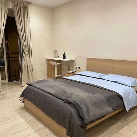 Perlablu In Centro Panzió Nápoly Kültér fotó